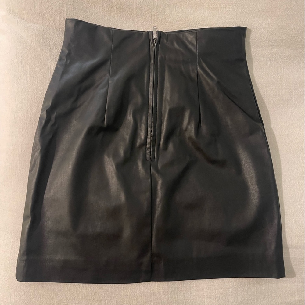 Faux leather H&M skirt